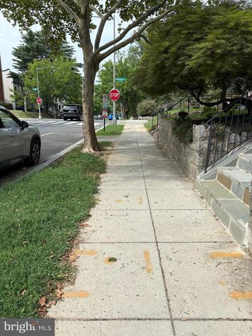 3825 13TH ST NW, Washington, DC 20011