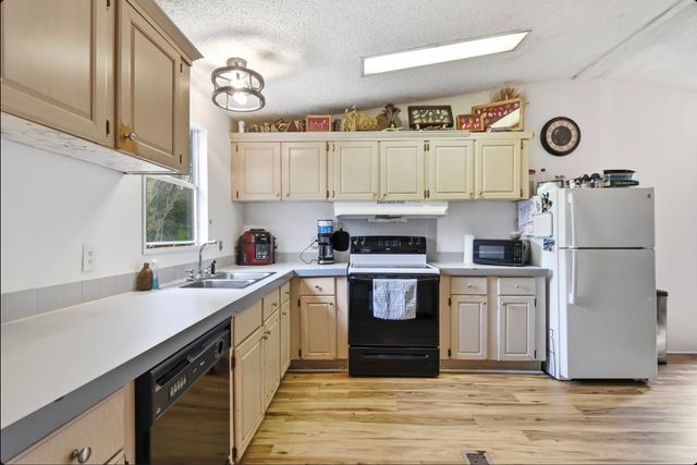 1691 Bobby Hodges Road, Perry, FL 32348