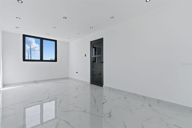 CA-2A CALLE JOBOS, Bayamon, PR 00961