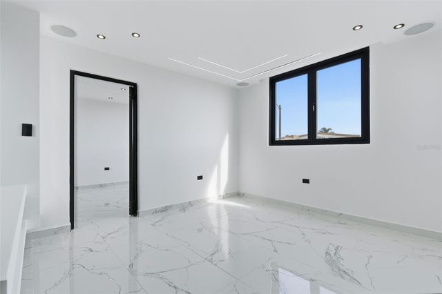 CA-2A CALLE JOBOS, Bayamon, PR 00961