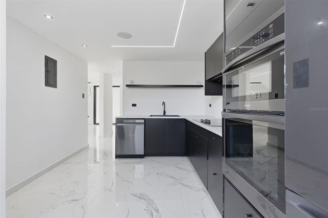 CA-2A CALLE JOBOS, Bayamon, PR 00961