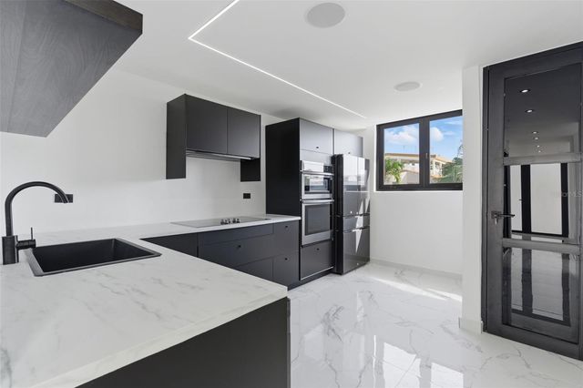 CA-2A CALLE JOBOS, Bayamon, PR 00961