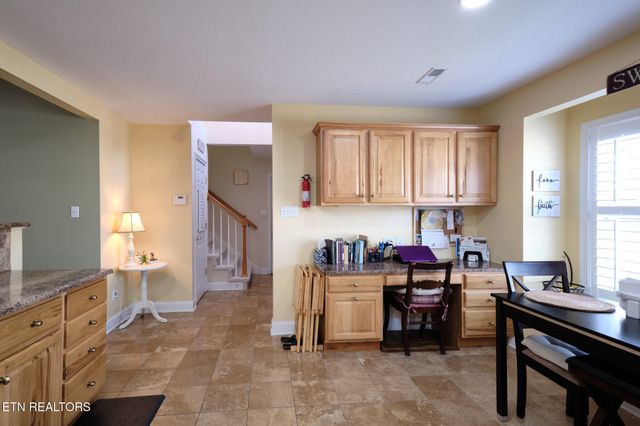7810 Galaxy Way, Powell, TN 37849