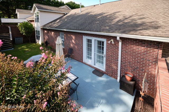 7810 Galaxy Way, Powell, TN 37849