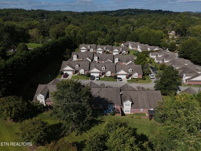 7810 Galaxy Way, Powell, TN 37849