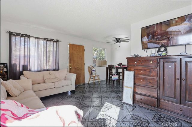1024 Bernard Street, Bakersfield, CA 93305