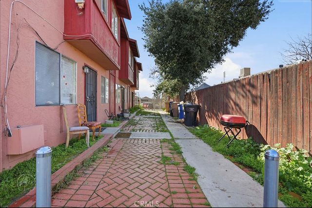 1024 Bernard Street, Bakersfield, CA 93305
