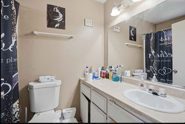 1024 Bernard Street, Bakersfield, CA 93305