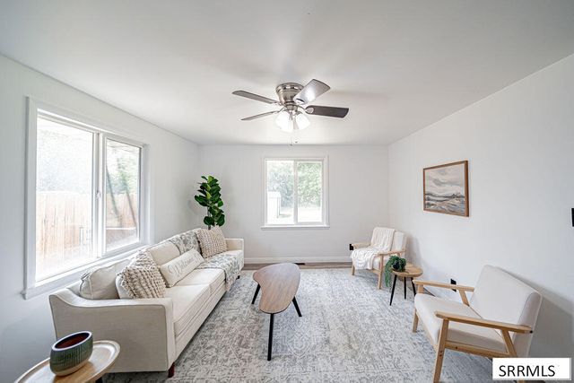 957 Meadowbrook Lane, Pocatello, ID 83201