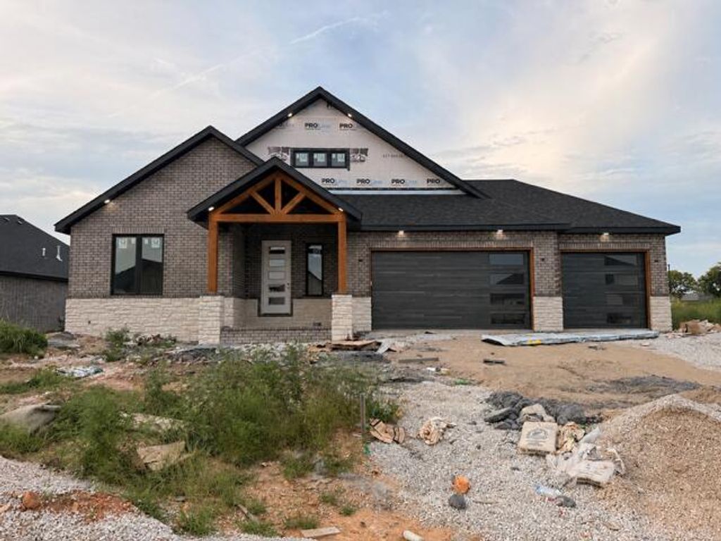 1761 E Skyline, Ozark, MO 65721