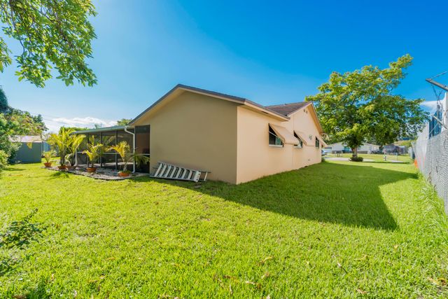 6270 Sherman Street, Hollywood, FL 33024