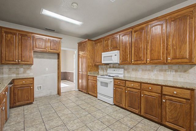 483 Christy Kay Lane, Rhome, TX 76078
