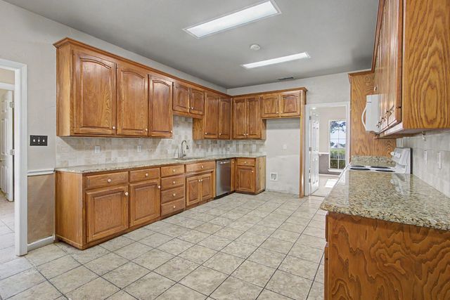 483 Christy Kay Lane, Rhome, TX 76078