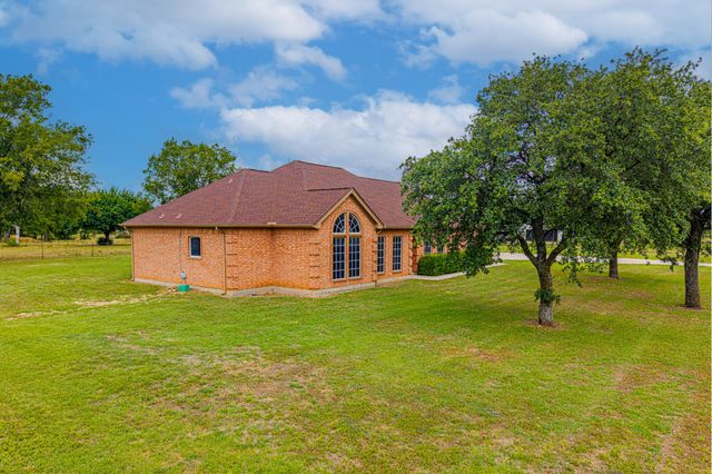 483 Christy Kay Lane, Rhome, TX 76078