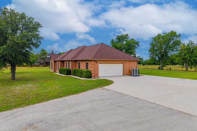 483 Christy Kay Lane, Rhome, TX 76078