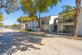 7060 NW 179th St 210, Hialeah, FL 33015