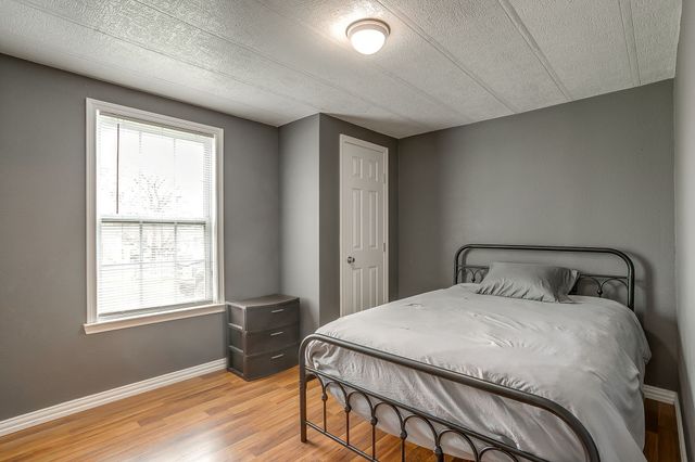 202 S Avenue C, Blum, TX 76627