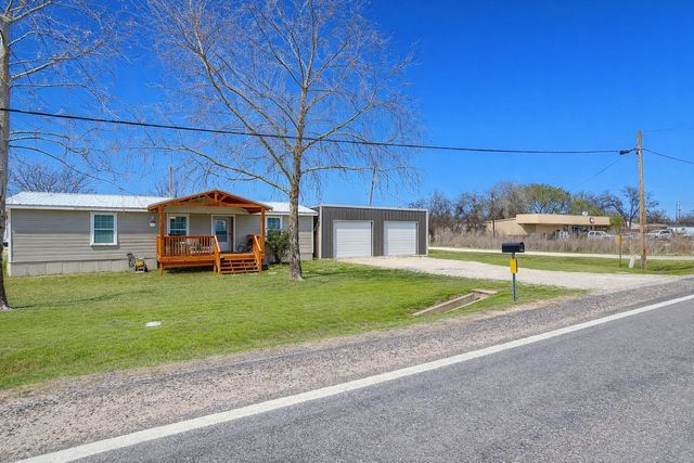 202 S Avenue C, Blum, TX 76627