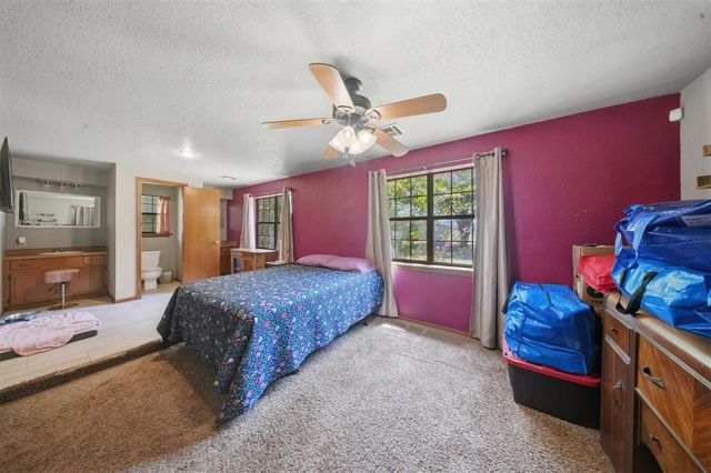 662 S Range Road, Mcloud, OK 74851