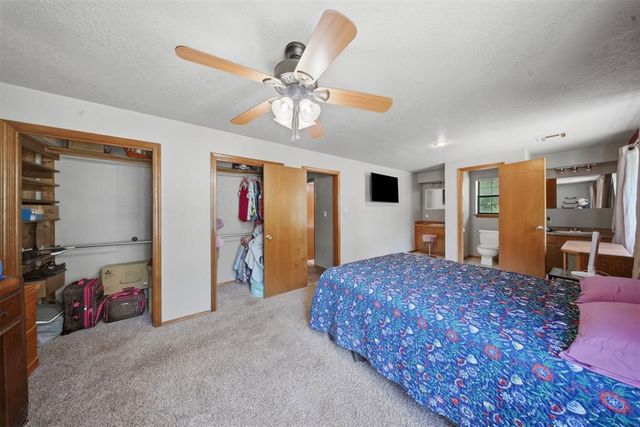 662 S Range Road, Mcloud, OK 74851