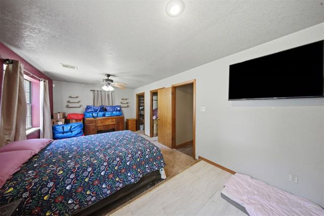 662 S Range Road, Mcloud, OK 74851