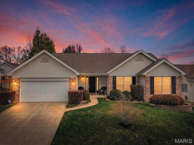 118 Spring Tree Court, St Charles, MO 63303
