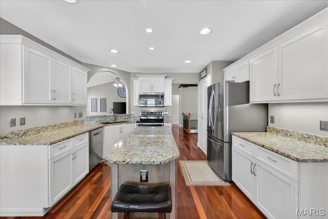 118 Spring Tree Court, St Charles, MO 63303