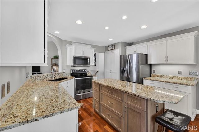 118 Spring Tree Court, St Charles, MO 63303