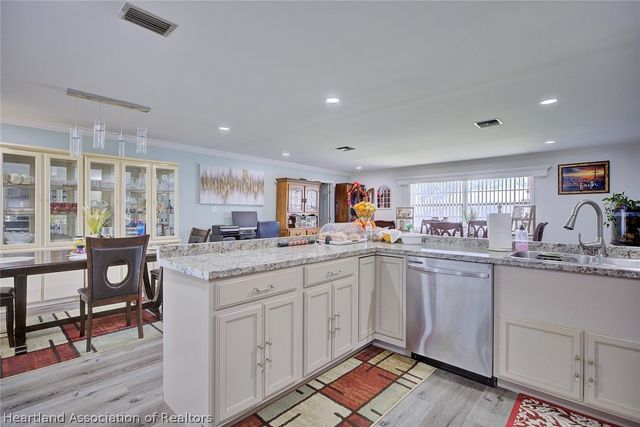 1529 Vicki Drive, Sebring, FL 33870