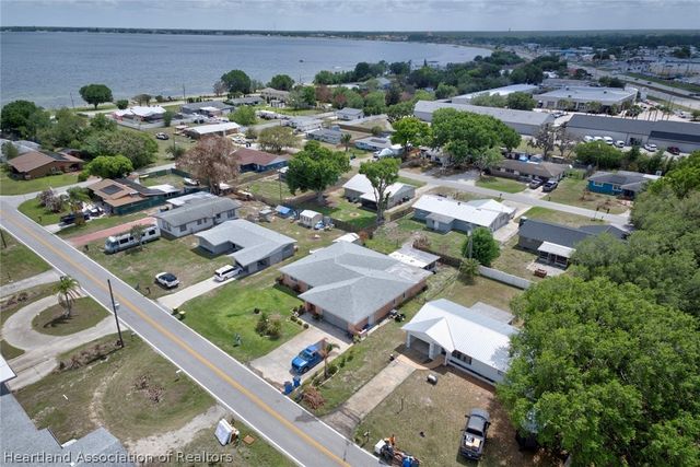 1529 Vicki Drive, Sebring, FL 33870