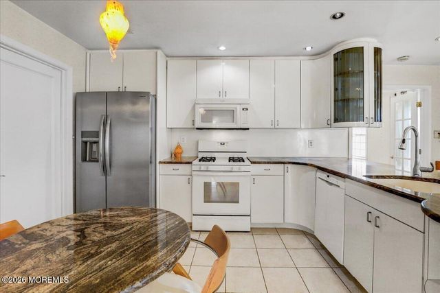 369 Yorkshire Place, Morganville, NJ 07751