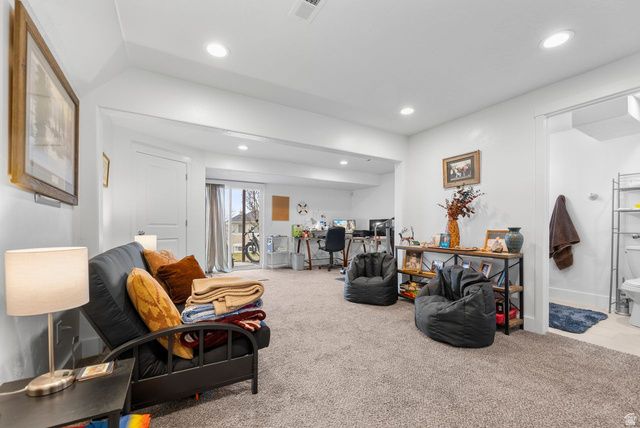 33 E ANN ARBOR DR, Draper, UT 84020