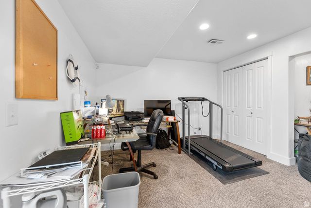 33 E ANN ARBOR DR, Draper, UT 84020