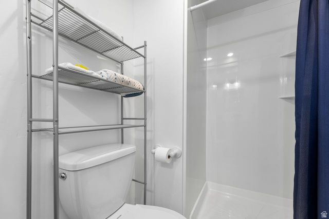 33 E ANN ARBOR DR, Draper, UT 84020