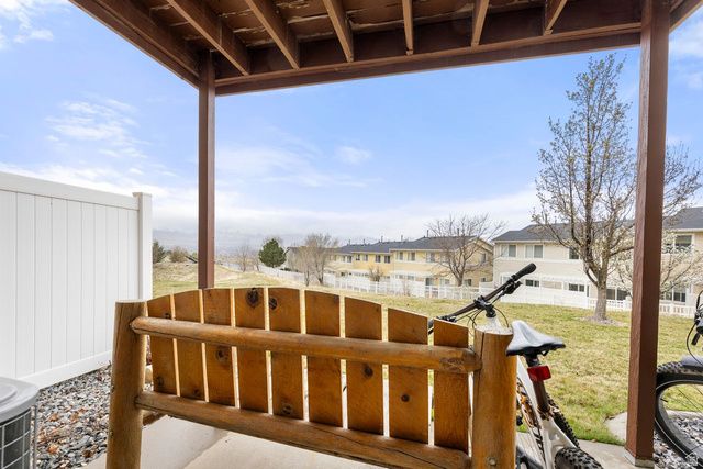 33 E ANN ARBOR DR, Draper, UT 84020