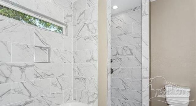 971 W Romana, Pensacola, FL 32502