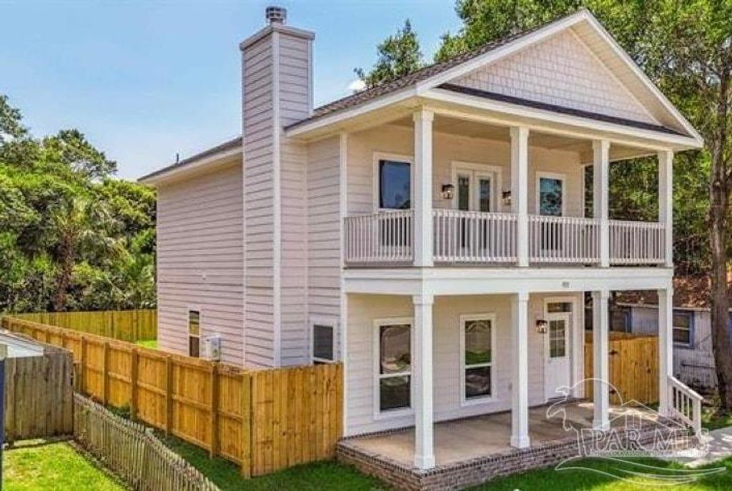 971 W Romana, Pensacola, FL 32502