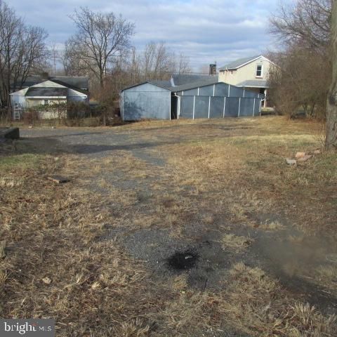 329 CHESTER AVE, Birdsboro, PA 19508