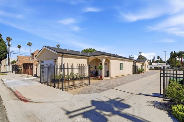 127 E N Street, Wilmington, CA 90744