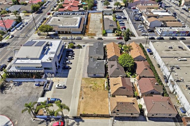 127 E N Street, Wilmington, CA 90744