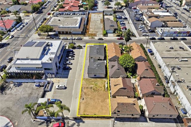 127 E N Street, Wilmington, CA 90744