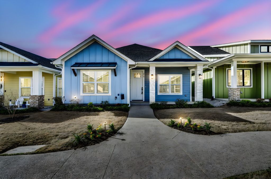 314 Woodside Trail, Waxahachie, TX 75165