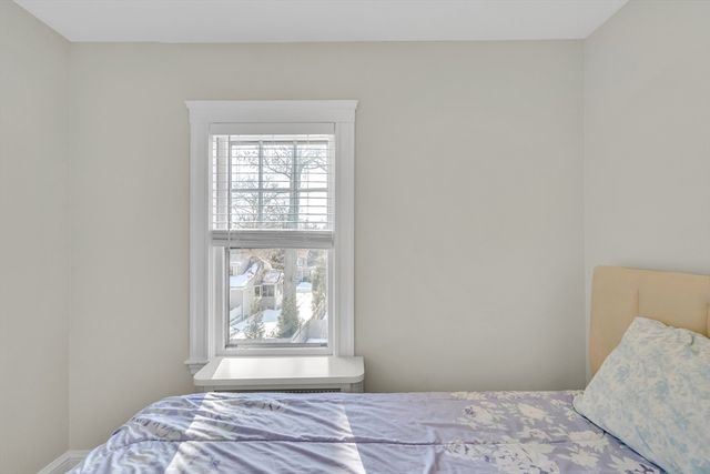 10 Dexter Rd, Lexington, MA 02420