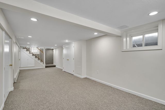 10 Dexter Rd, Lexington, MA 02420