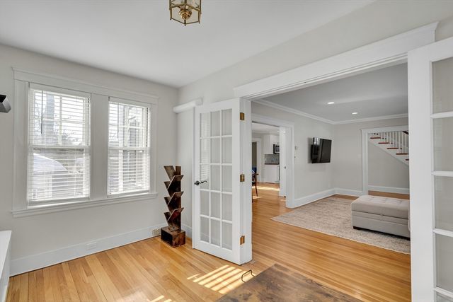 10 Dexter Rd, Lexington, MA 02420