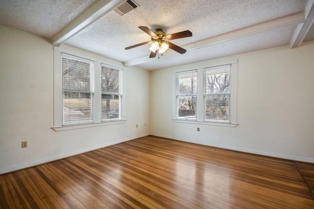 609 Harthan ST A, Austin, TX 78703