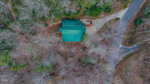 4040 Hickory Hollow Way, Sevierville, TN 37862