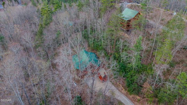 4040 Hickory Hollow Way, Sevierville, TN 37862