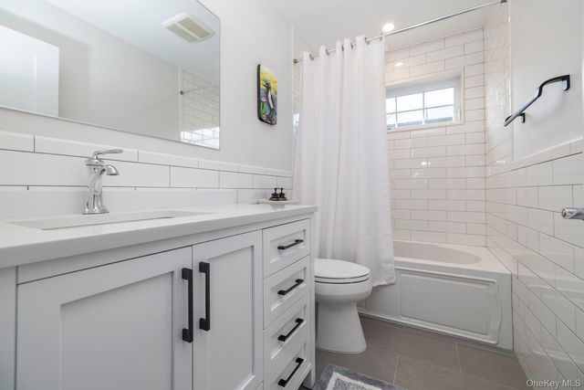 63 Franklin Street, East Rockaway, NY 11518