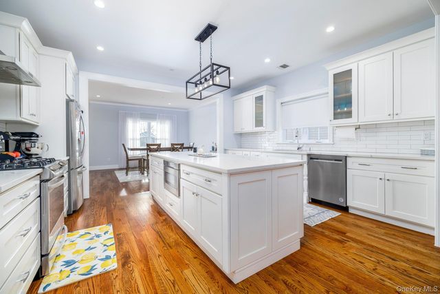 63 Franklin Street, East Rockaway, NY 11518